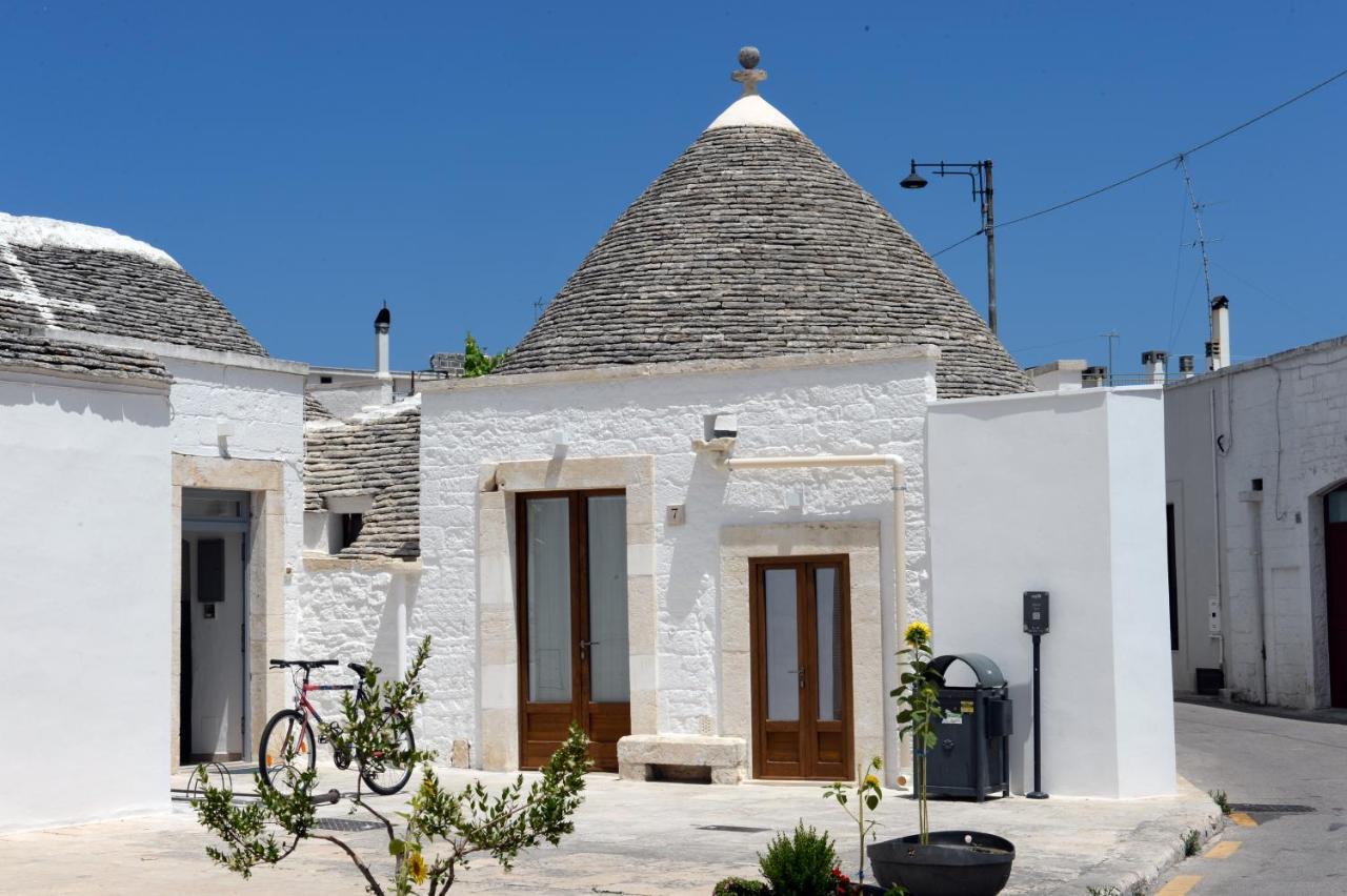 Trullo Vino & Amore Alberobello Luaran gambar